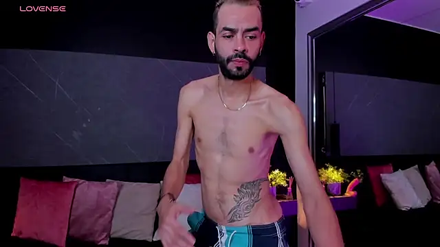 Snapshot of arcangel_harris chatting on 01-16-26, 11:47 arcangel harris online show from 01-16-26, 11:47