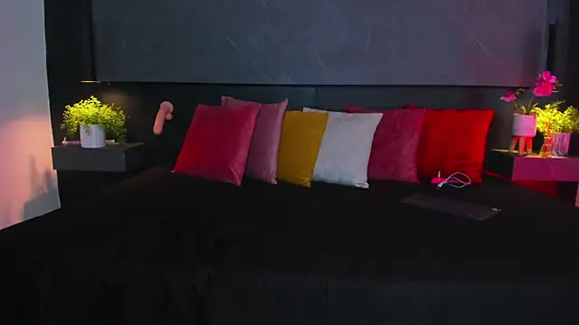 Snapshot of arcangel_harris chatting on 02-21-26, 01:23 arcangel harris online show from 02-21-26, 01:23