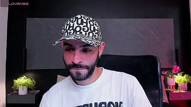 Snapshot of arcangel_harris chatting on 02-24-26, 11:19 arcangel harris online show from 02-24-26, 11:19