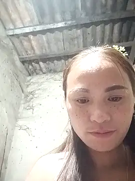 Snapshot of ngaytho004 chatting on 12-21-25, 10:44 ngaytho004 online show from 12-21-25, 10:44