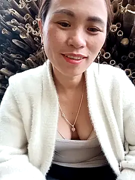 Snapshot of ngaytho004 chatting on 02-04-26, 08:09 ngaytho004 online show from 02-04-26, 08:09