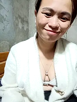 Snapshot of ngaytho004 chatting on 02-05-26, 10:58 ngaytho004 online show from 02-05-26, 10:58