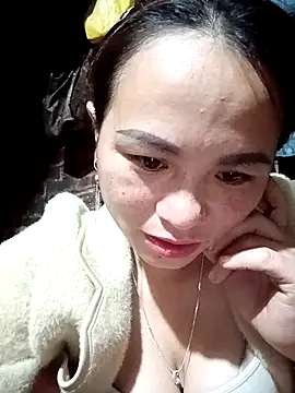 Snapshot of ngaytho004 chatting on 02-12-26, 11:33 ngaytho004 online show from 02-12-26, 11:33