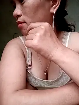 ngaytho004 online show from 04-18-26, 10:54