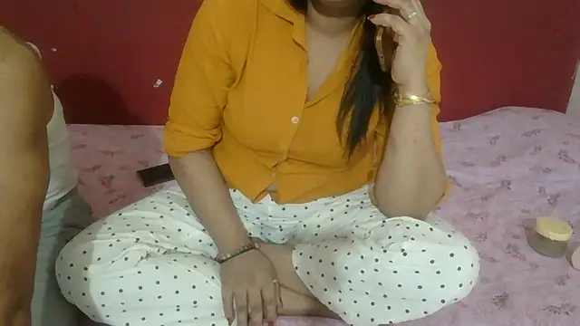 Lovelycouple25 online show from 06-25-26, 06:07