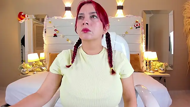 Snapshot of maturexxx_ chatting on 12-14-25, 12:21 maturexxx online show from 12-14-25, 12:21