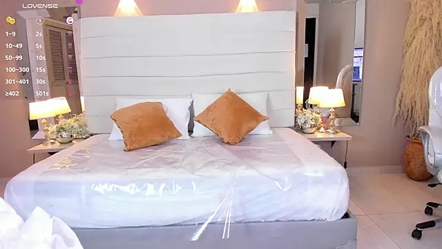 Snapshot of maturexxx_ chatting on 02-18-26, 07:43 maturexxx online show from 02-18-26, 07:43