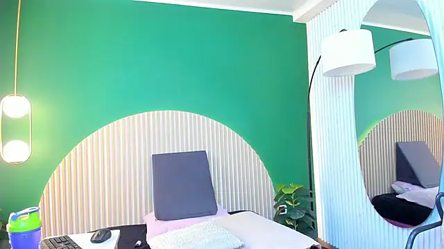 dahianeconnor online show from 04-11-26, 11:47