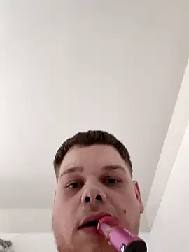 Snapshot of WaningNorth chatting on 04-06-26, 04:46 WaningNorth online show from 04-06-26, 04:46