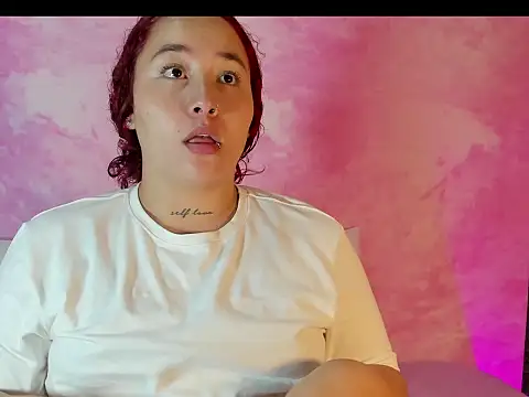 Snapshot of Ayla-marttinez chatting on 01-08-26, 04:04 Ayla-marttinez online show from 01-08-26, 04:04