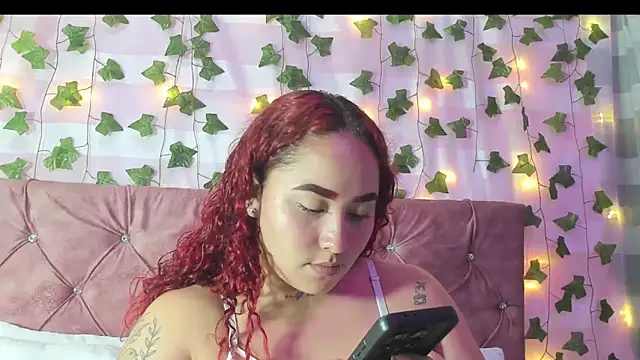 Snapshot of Ayla-marttinez chatting on 02-18-26, 01:56 Ayla-marttinez online show from 02-18-26, 01:56