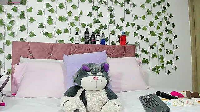 Ayla-marttinez online show from 07-13-26, 12:35