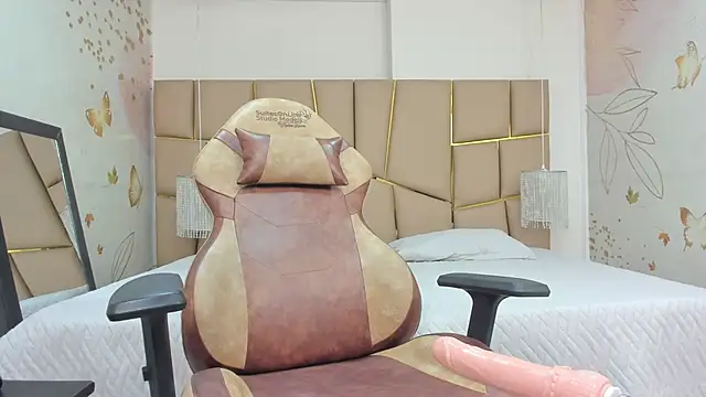 Snapshot of Jadde_Greyy_ chatting on 01-16-26, 02:37 Jadde Greyy online show from 01-16-26, 02:37