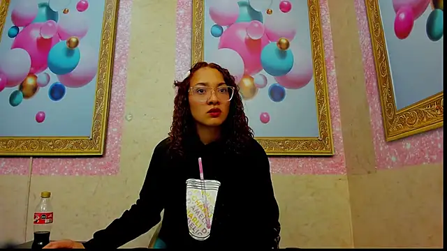 Snapshot of Jadde_Greyy_ chatting on 03-12-26, 02:29 Jadde Greyy online show from 03-12-26, 02:29