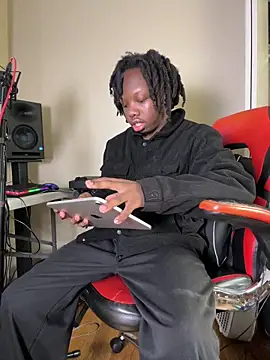 YourLittleBoyfriend online show from 02-28-26, 08:43