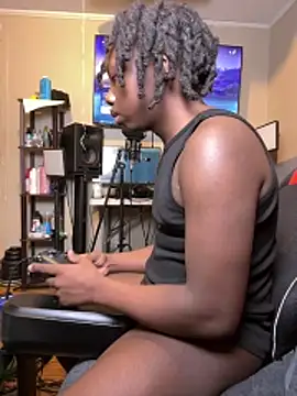 YourLittleBoyfriend online show from 03-16-26, 01:33