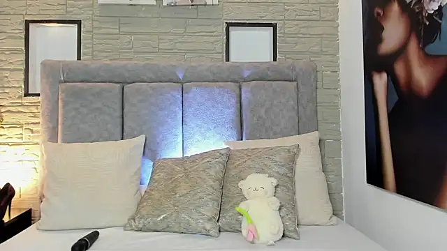 Snapshot of LanaRouse chatting on 03-04-26, 12:16 LanaRouse online show from 03-04-26, 12:16