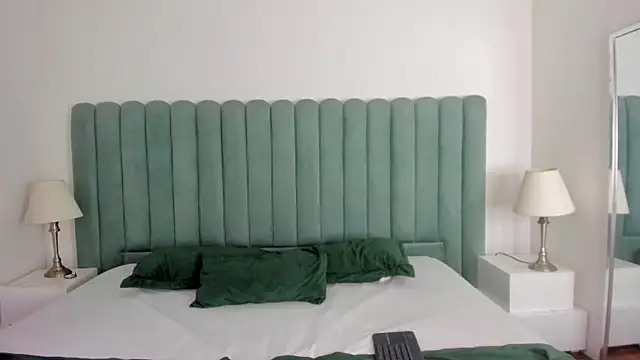 Scarlett  Noir online show from 04-17-26, 09:07