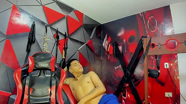 Hot Boys 69 online show from 02-12-26, 12:00