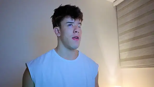 maxxcooper1 online show from 12-23-25, 06:11