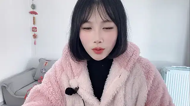 Pinkgirl520 online show from 02-14-26, 07:05