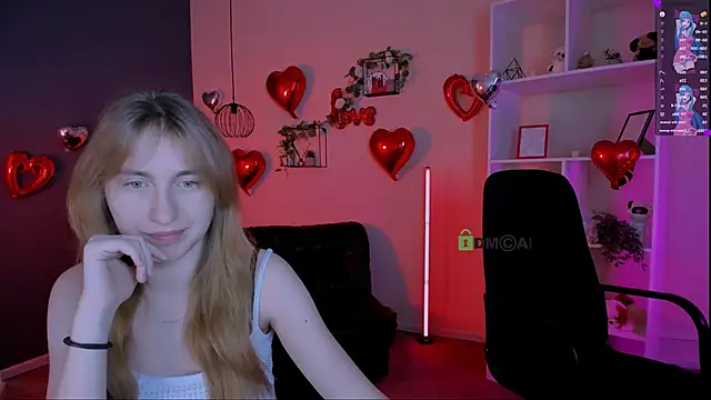 Snapshot of beauty_liam chatting on 02-16-26, 08:05 beauty liam online show from 02-16-26, 08:05