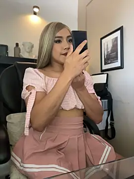 TaylorSweetI online show from 06-17-26, 02:07