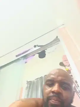 Snapshot of MrUnintentional chatting on 06-06-26, 04:28 MrUnintentional online show from 06-06-26, 04:28