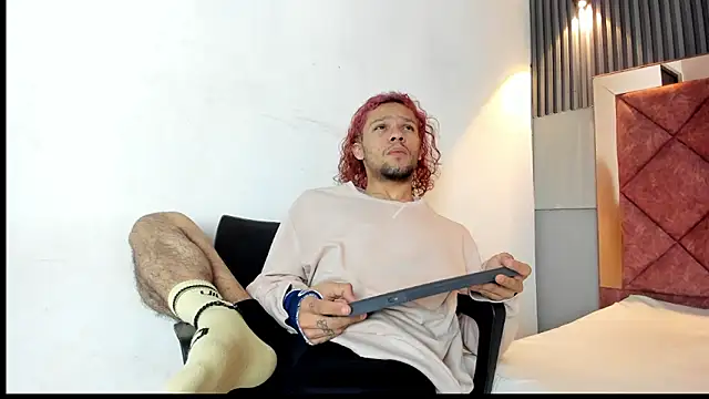 TAYSON SCOTT online show from 01-09-26, 01:14