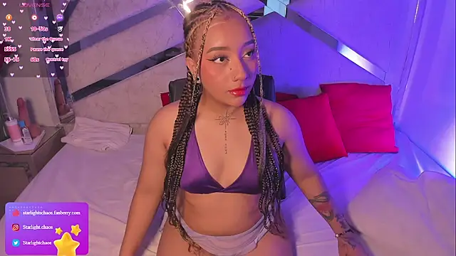 Snapshot of Starlights chatting on 02-20-26, 02:28 Starlights online show from 02-20-26, 02:28