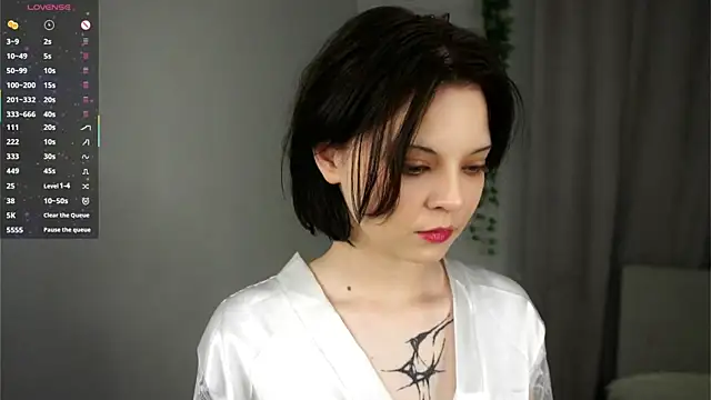 Snapshot of SharylOrbin chatting on 01-10-26, 08:43 SharylOrbin online show from 01-10-26, 08:43