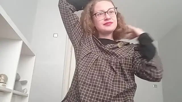 Alice newhome online show from 04-29-26, 02:43