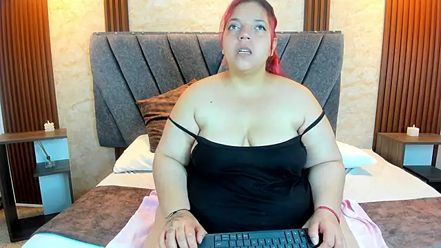 Snapshot of Ying_min chatting on 02-16-26, 09:33 Ying min online show from 02-16-26, 09:33