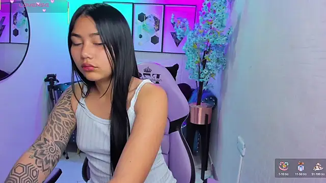 Carolina cherry online show from 06-12-26, 12:26