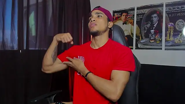 Snapshot of Dustyn_Michelle1 chatting on 01-16-26, 07:18 Dustyn Michelle1 online show from 01-16-26, 07:18