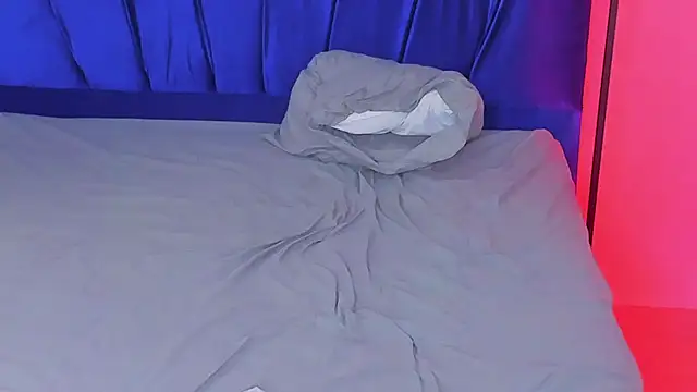 Snapshot of Dustyn_Michelle1 chatting on 02-22-26, 06:28 Dustyn Michelle1 online show from 02-22-26, 06:28