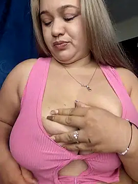 Snapshot of MMia_18 chatting on 03-07-26, 09:39 MMia 18 online show from 03-07-26, 09:39