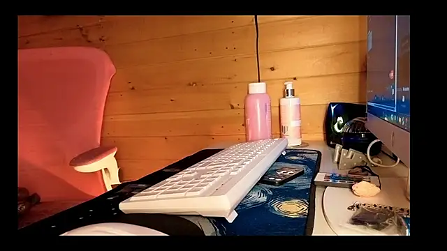 Snapshot of vickvalencia2 chatting on 03-15-26, 04:29 vickvalencia2 online show from 03-15-26, 04:29