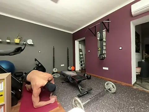 Snapshot of pet0873 chatting on 02-12-26, 05:02 pet0873 online show from 02-12-26, 05:02