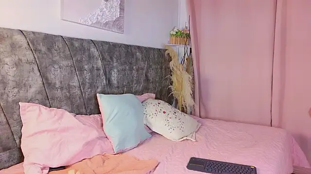 Snapshot of NanyMatrioska chatting on 03-03-26, 11:54 NanyMatrioska online show from 03-03-26, 11:54