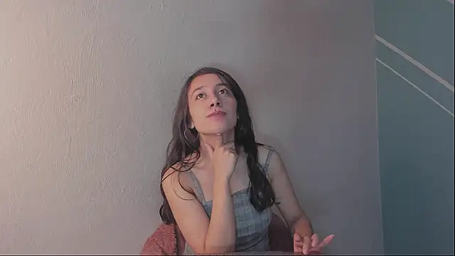 Snapshot of Lucy-Bluesea chatting on 02-10-26, 12:59 Lucy-Bluesea online show from 02-10-26, 12:59