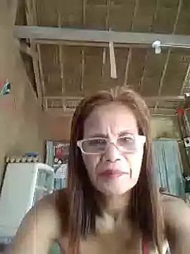 Snapshot of Petite_elise chatting on 01-08-26, 12:24 Petite elise online show from 01-08-26, 12:24