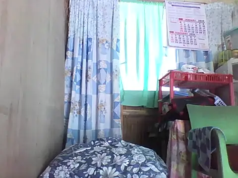 Snapshot of Petite_elise chatting on 03-14-26, 04:51 Petite elise online show from 03-14-26, 04:51