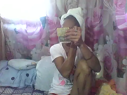 Petite elise online show from 04-24-26, 04:37