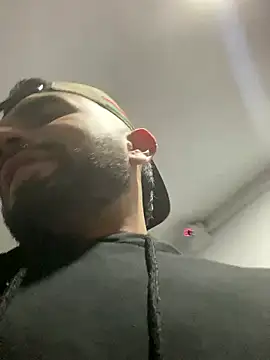 Snapshot of jamess_0 chatting on 01-11-26, 10:59 jamess 0 online show from 01-11-26, 10:59