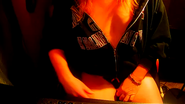 Snapshot of GoodGirlKelly chatting on 02-28-26, 01:28 GoodGirlKelly online show from 02-28-26, 01:28