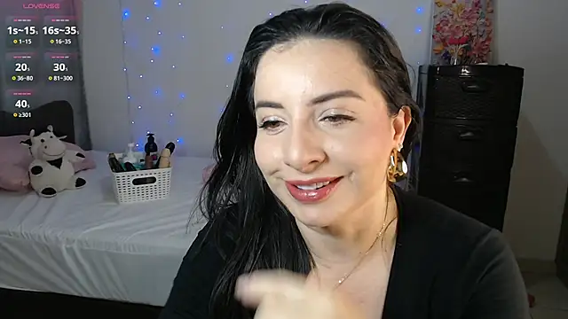 Snapshot of Karlinlive chatting on 12-21-25, 10:00 Karlinlive online show from 12-21-25, 10:00