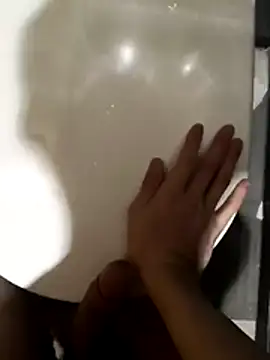 Snapshot of MSleepyyyy chatting on 03-11-26, 07:14 MSleepyyyy online show from 03-11-26, 07:14