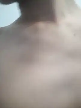 Snapshot of MSleepyyyy chatting on 04-01-26, 04:02 MSleepyyyy online show from 04-01-26, 04:02