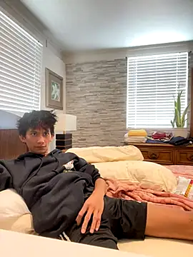 jhaycobXgarcia online show from 12-15-25, 12:26